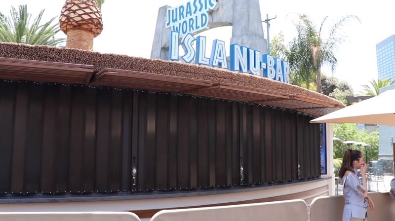 isla nu bar universal studios hollywood jurassic world